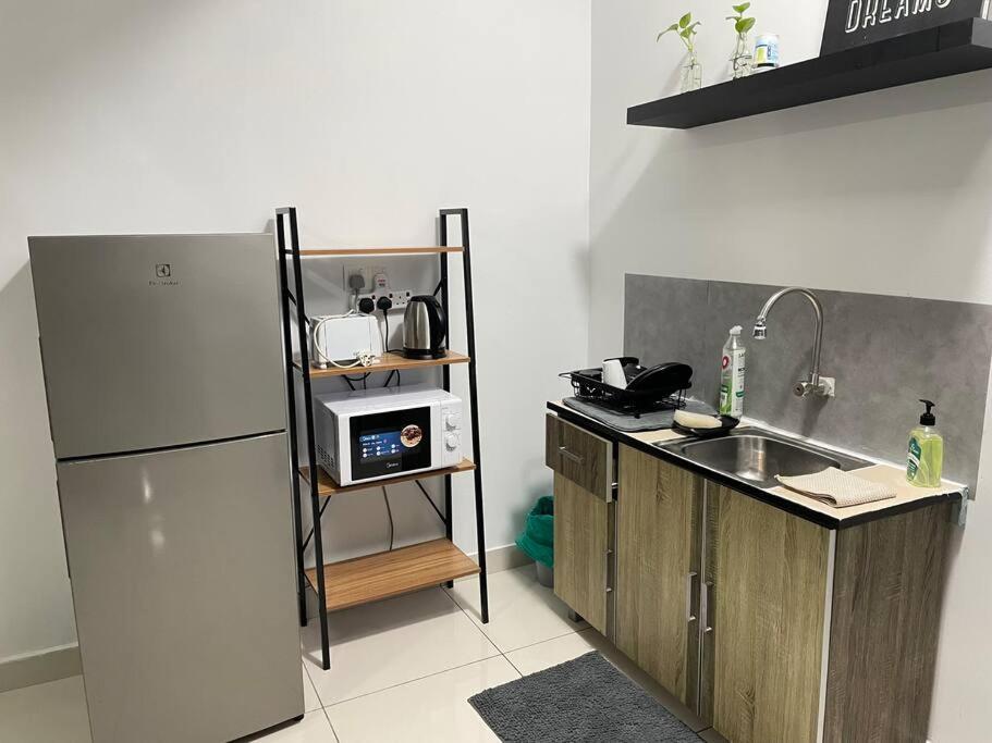 Minimalist Loft5 Decentrum Wifinetflix Kajang Kültér fotó